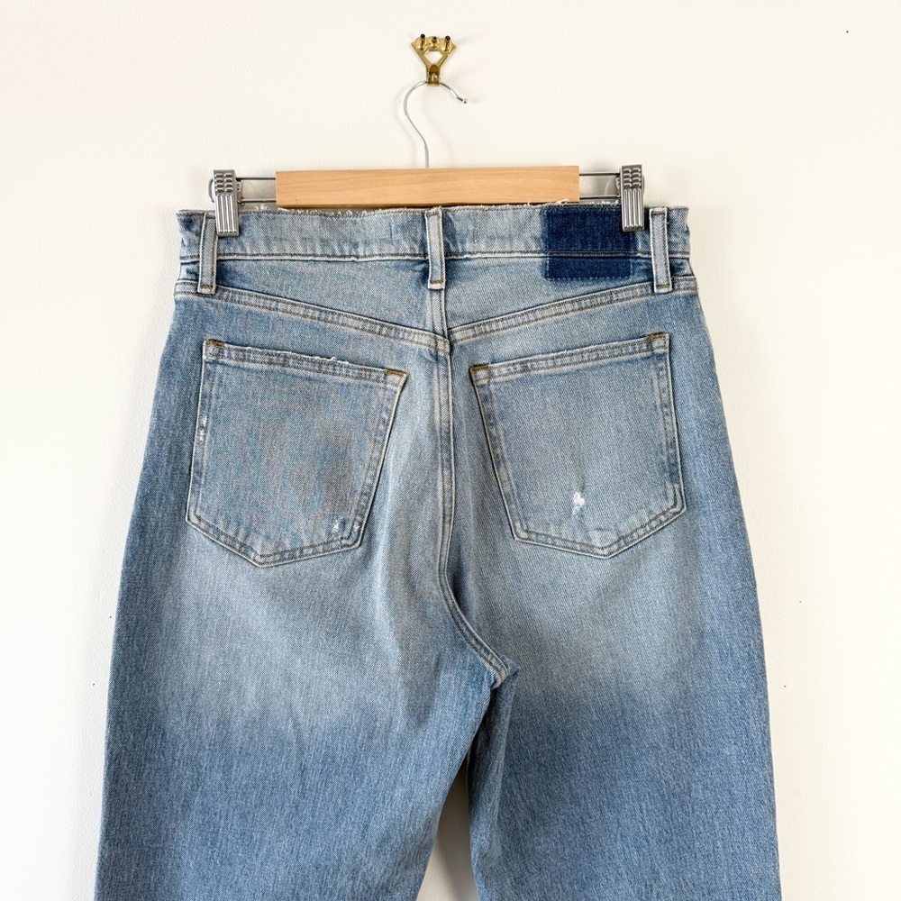Abercrombie & Fitch High-Rise Distressed Blue Jeans - Picture 6 of 8